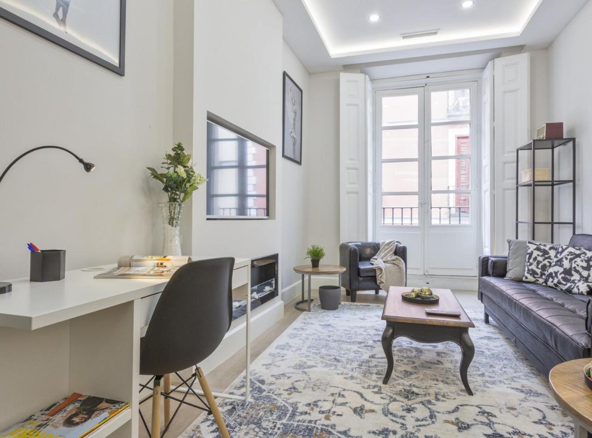 Charming City Center Apartment For 4 Perfect Location, Espoz Y Mina III Madrid Eksteriør billede